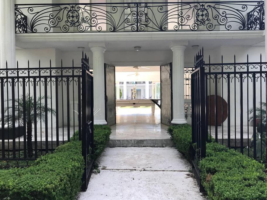 La Gran Casablanca Villa Джутепек Екстериор снимка